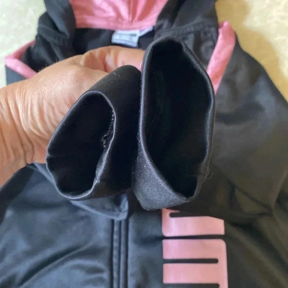 Black & Pink Puma Zip up hoodie jacket Girls Size 6 - Picture 4 of 5